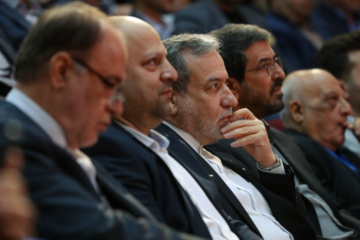 خبرپو: 🔸 طعنه عراقچی به ترامپ: این فیلم را قبلا دیده‌ایم👈 برای نمایش مطلب اینجا کلیک کنید@khabarpu