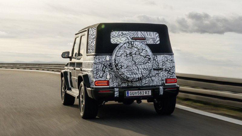 Mercedes-Benz вывел на тесты новый G-Class Cabriolet 3