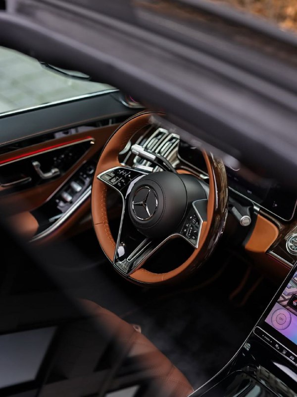 V.I.P 1 of 50 MAYBACH S 680 V12 Edition 7