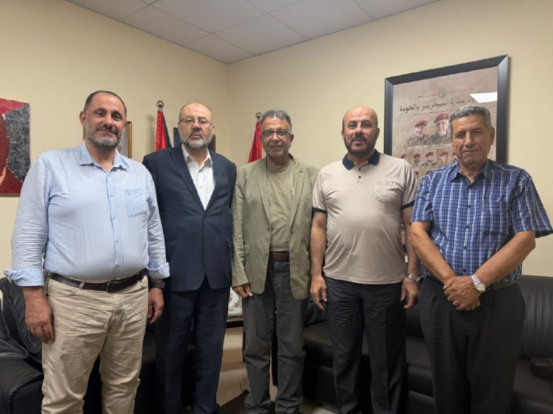 במהלך פגישת מנהיגות בין חמאס לחזית העממית בביירות.. תנועת חמאס:
