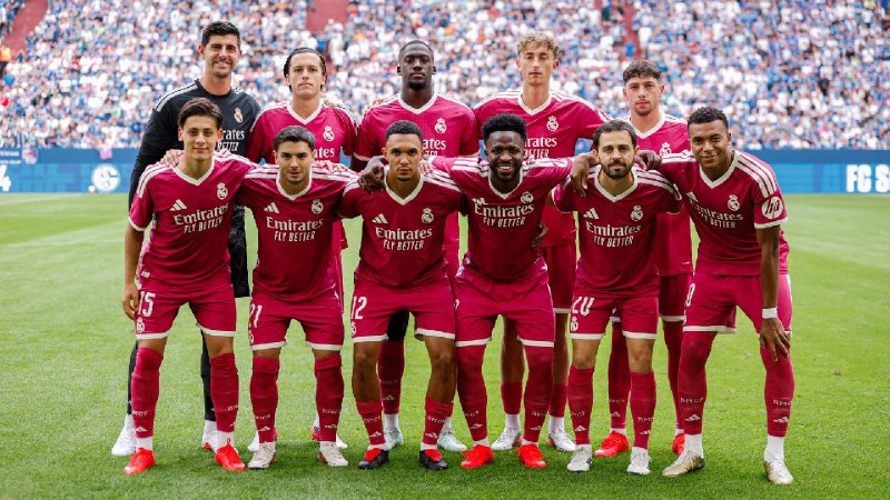 REAL MADRID PAGE: مورینیو امروز رو به تیم استراحت داده. تیم فردا ساعت ۱۱:۳۰ به تمرینات برمیگرده تا آماده شروع لیگ بشه.🏳 @RealMadridPage➖➖➖