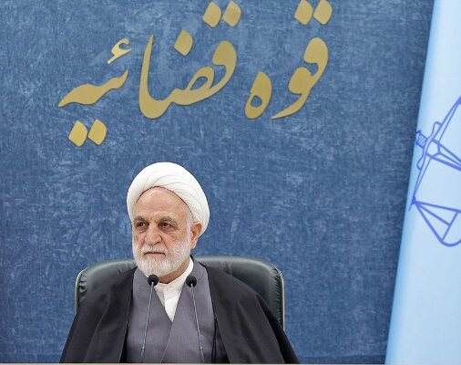 ایسنا ✔: محسنی اژهای: همه باید حامی دولت باشیم🔹بار سنگینی در امر اداره کشور بر دوش دولت و دولتمردان است.🔹اعضا و ارکان دولت چهارد