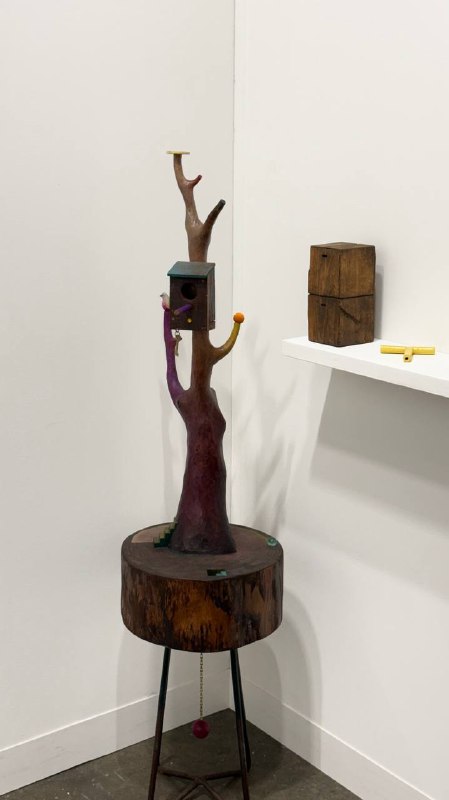 Art Basel Hong Kong 2026 Рабочая поездка по Китаю привела нас из Шэньчжэня в Гонконг. Визит на Art Basel вместе с заказчиками стал важным этапом ис... - изображение 7 - art, basel, hong