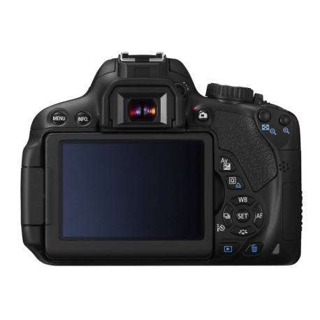 Canon 650D Цена 550 лари.Без изьян  так как не использовали совсем.В комплекте имеется защитная линз — фото 1