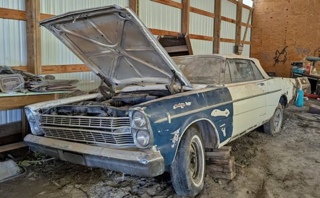 60 лет под стеклом. Настоящая "амбарная находка" — 1966 Ford Galaxie с