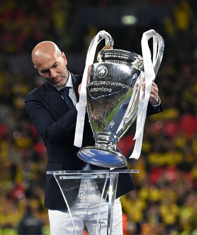 رئال مادرید | Real Madrid: زیــزو❤️🏆🄸 @RealMadridFans