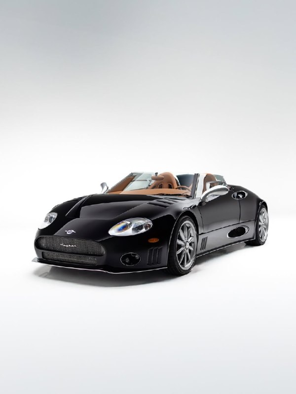 Spyker C8 Laviolette 2006 года выделяется на фоне однообразного мира суперкаров. Собранный вручную в 5