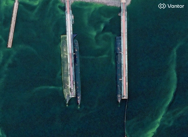 HUR says its Group 13 unit put Magura combat sea platforms on display off Yalta in Russian-occupied Crimea on August 7, ahead of the city's holiday.