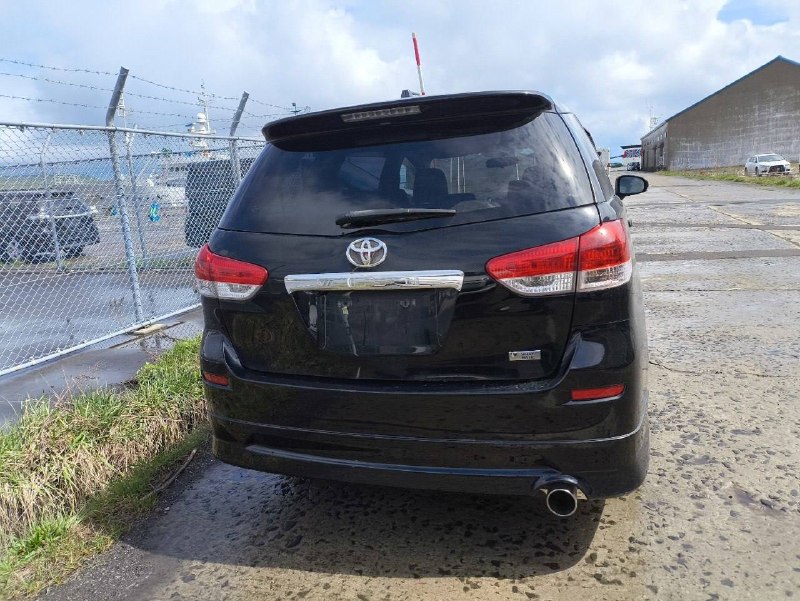 Toyota Wish 2010 фото 5