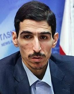 پشت پرده - Poshteh Pardeh: مالک شریعتی در صداسیما:حداقل نرخ بنزین باید لیتری هجده هزار تومن باشه.@poshtehpardehtv