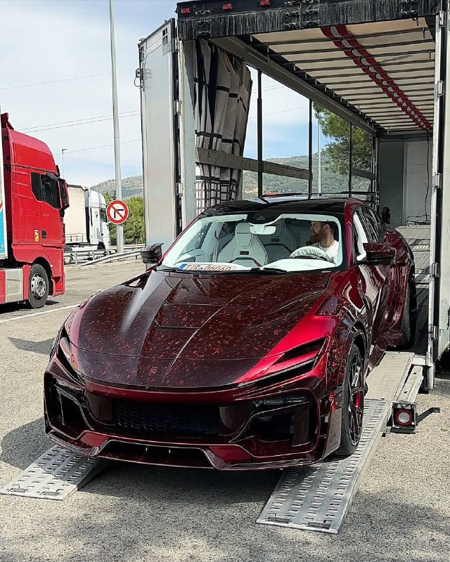 Mansory Ferrari Purosangue “PugnatoR”