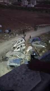 מתנחלים תוקפים את הכפר אל-מוג'יר בחסות הכיבוש.
