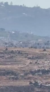 מספר כלי רכב ישראלים נעו לעבר כיכר העיר אל-מנצורי