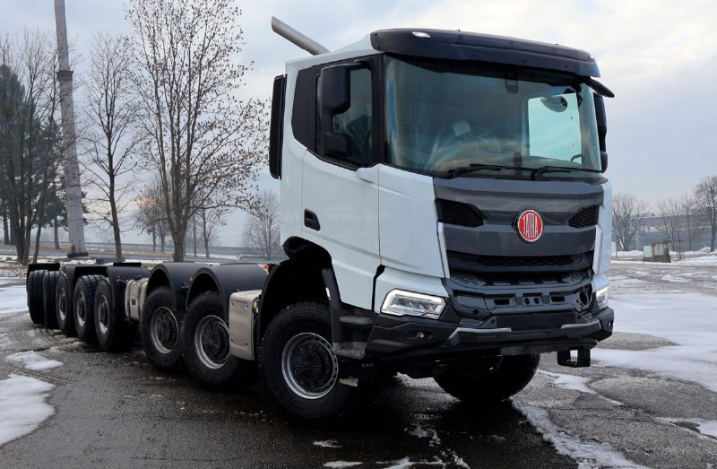 Tatra построила монстра 16×16 — десять поворотных колёс и 530 л.с. 3