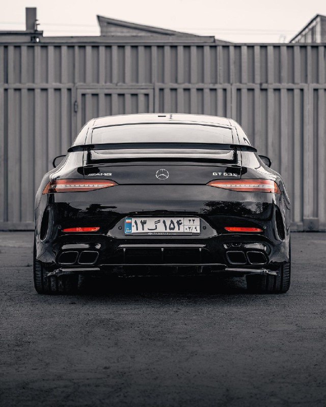 Mercedes-Benz AMG GT 63S 3
