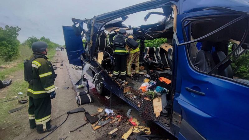 Russian attack on bus in Sumy region kills nine, Ukraine says, hours after peace talks