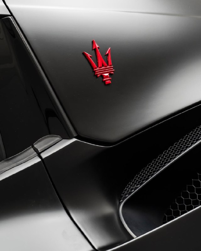 Maserati MC20 Cielo 8