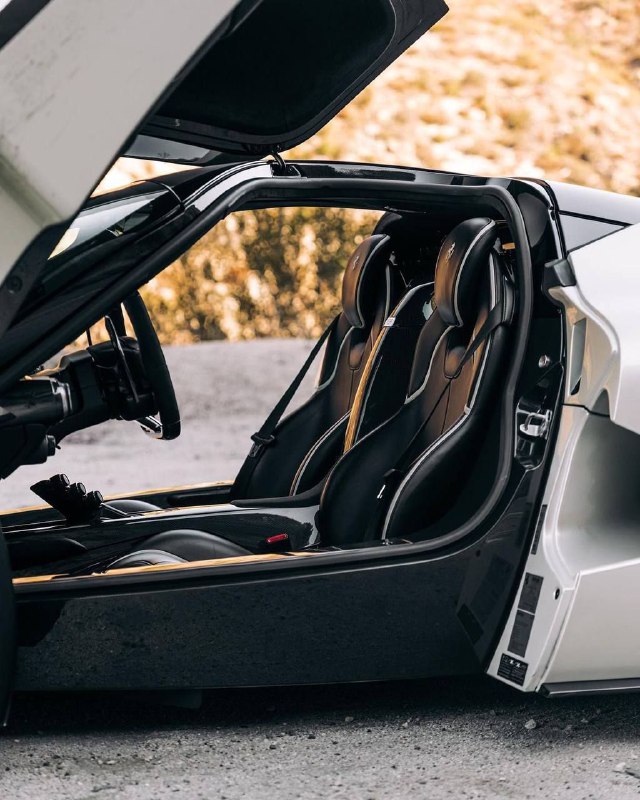 Ferrari 10