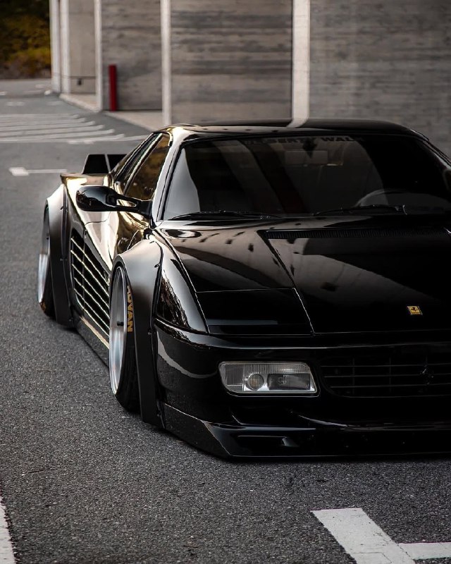 LIBERTYWALK Ferrari 512TR