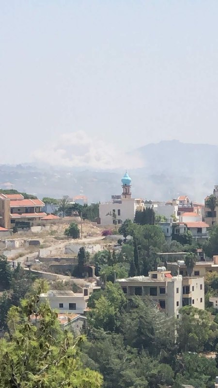 צבא הכיבוש מבצע הפצצה בין העיירות ארנון וכפר בנית מדרום ללבנון.