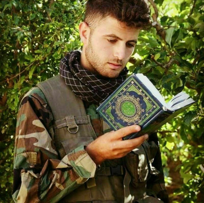 🌷ب یاد شهیدان🌷: ::: ﷽ :::آن را که بین روضه فغانش نمی دهنددر روضه ی بهشت مکانش نمی دهندهرکس مراقب سخن خود نبوده استنام حسین را به زبانش ن