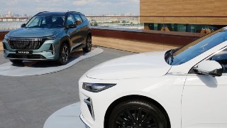 В России стартовали продажи автомобилей VolgaВ дебютную линейку вошло три авто — кроссоверы K40 и K50, а также седан C50.Самой доступной моделью стала Volga K40 в комплектации «Стандарт». Она обойдётся в 2 749 000 рублей. За Volga K50 в максимальной компле