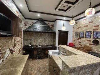 Shayxontaxur Фаровон ресторан, Узумзор махалла 8 сотихли ховли 1377