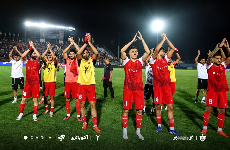 پرسپولیسی ها: 🔴 پرسپولیسی‌ها بلافاصله بعد از برد ملوان راهی هتل المپیک شدن تا برای دربی ۱۰۷ آماده بشن؛ تارتار هم به تیمش استراحت نداد 