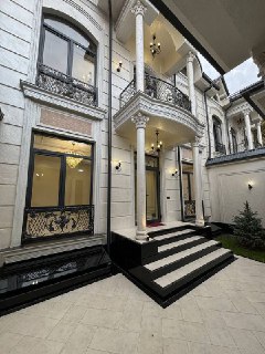 For sale: House on Sayokhat Street