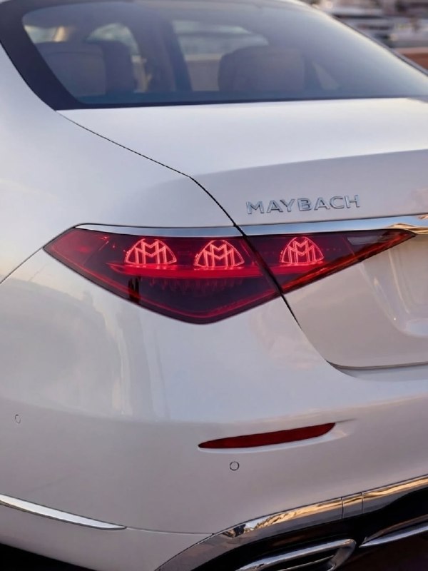 MERCEDES-MAYBACH S1000 9