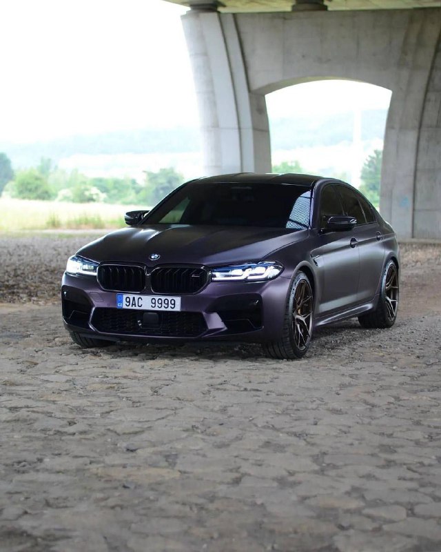 BMW M5 F90
