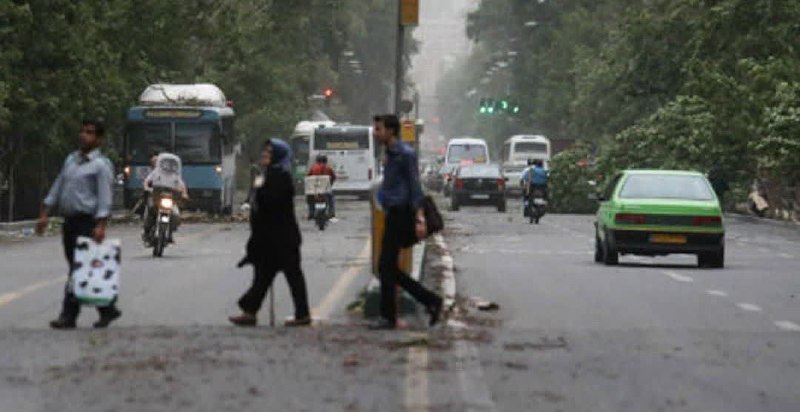 پــیــربــڪــران ســلــام: ♦️بادهای تند در راه اصفهان و ۱۱ استان کشور🔹سازمان مدیریت بحران با صدور هشدار سطح زرد، از احتمال وقوع بادهای تند، گردوخاک