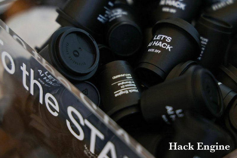 Let’s AI Hack！和数百位hacker相见，可能是今天上海hacker最密集的地方了吧🤣图片直播地址👉🏻