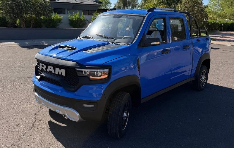 Китайский гольф-кар в стиле RAM TRX за 295 тысяч ₽