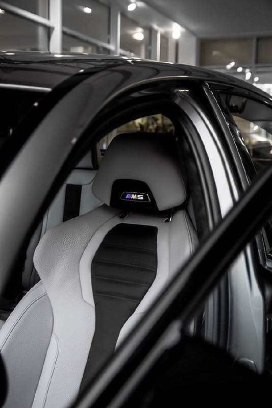BMW M5 competition 6
