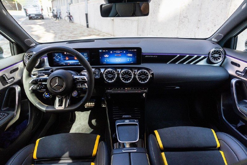 Mercedes-AMG A 45 S 4MATIC+ (W177) 6