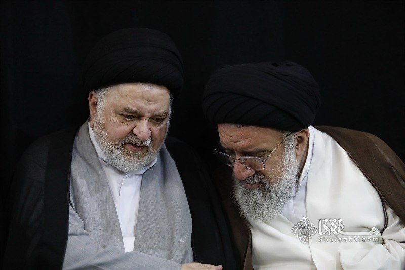 خبرگزاری بین المللی شفقنا: 🔴گزارش تصویری: مراسم چهلمین روز تدفین رهبر شهید در دفتر حضرت آیت الله سیستانی در قمhttps://fa.shafaqna.com/news/2341148/