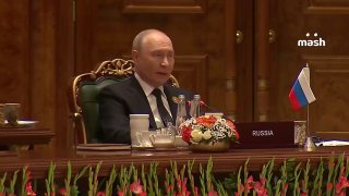 Владимир Путин выступил на саммите БРИКС в Нью-Дели. Собрали главное:— Однополярная система международных отношений уходит в прошлое.— Страны-участницы БРИКС продолжают укреплять взаимодействие по всем ключевым направлениям.— Баланс сил в мире перераспреде