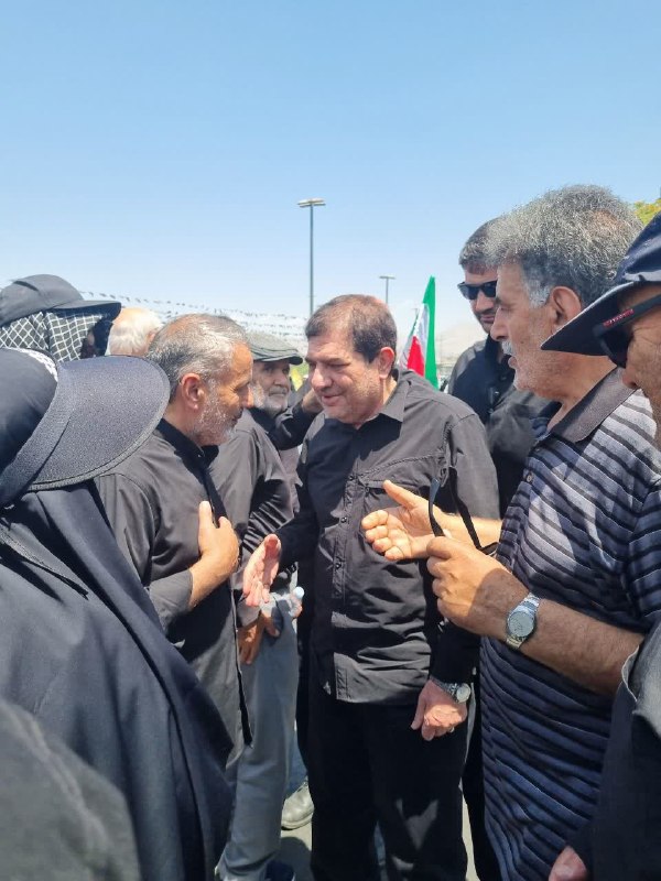 📸 נוכחות המודיע בטקס הלווייתו של מנהיג המהפכה שנהרג