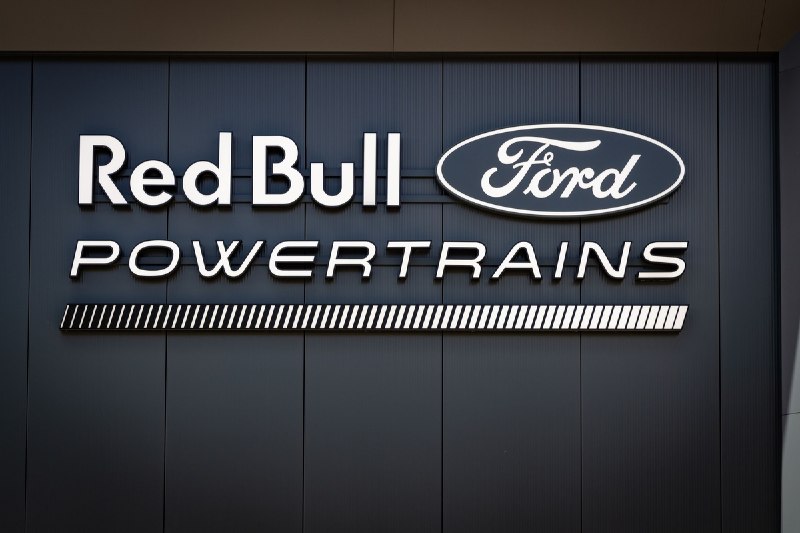 А вот это уже серьёзно: по данным иностранных СМИ, Red Bull потребовала у FIA пересмотреть результат 2