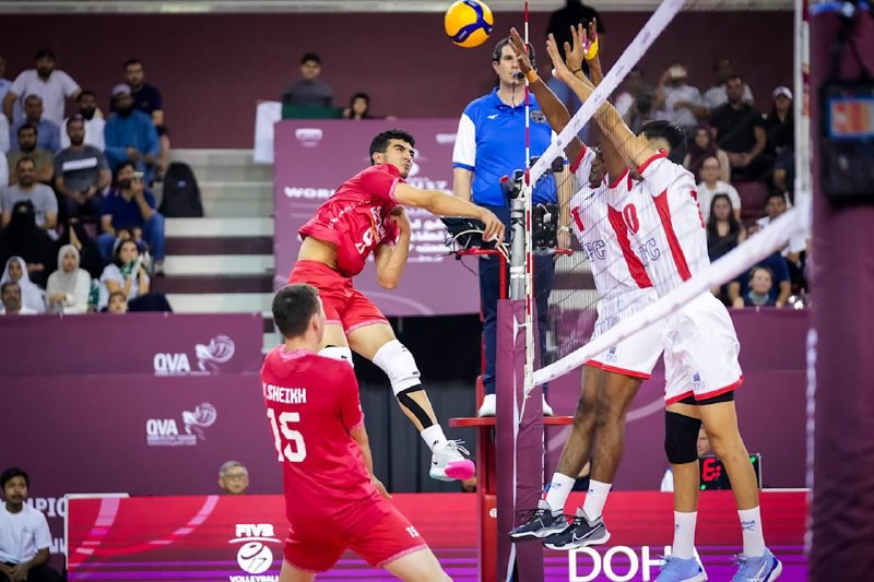 دنیای توپ و تور: 🏐 صعود لحطه آخری به نیمه نهایی ؛ بخت با صادقیانی و شاگردانش یار بود !ملی پوشان نوجوان والیبال ایران با صعود لحظه آخری کم
