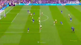 GOAL: THIERNO BARRY opens the scoring for Everton!