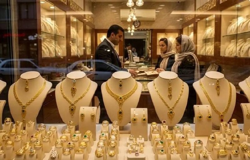تایباد آنلاین: 🔴 موج جدید گرانی طلا در تهران؛ ۳ عامل قیمتها را بالا برد👤نادر بذرافشان، رئیس اتحادیه فروشندگان و سازندگان طلا، جواهر، ن