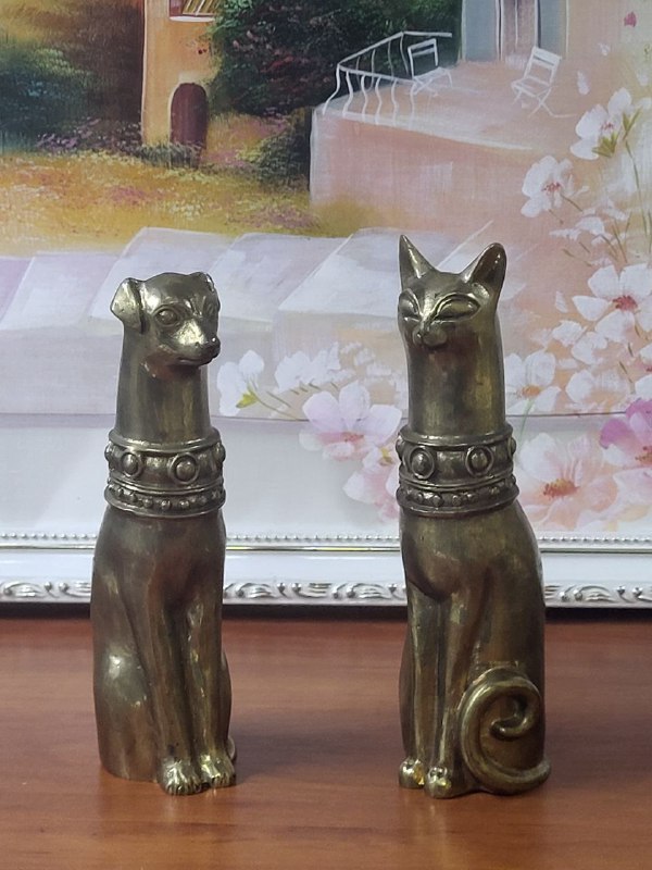 Описание: продам. статуэтки кошки и собака. материал бронза. европа, высота 14 см, общий вес 4 кг. ц... - фотография - 1