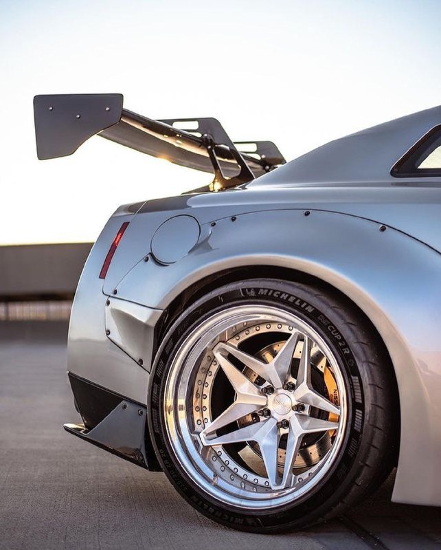 Nissan GTR 4