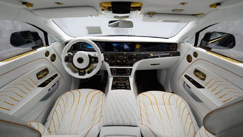 Немецкое ателье Mansory доработало Rolls-Royce Spectre 3