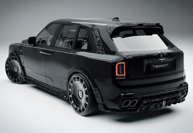 Безумный тюнинг Rolls-Royce Cullinan от Mansory 2