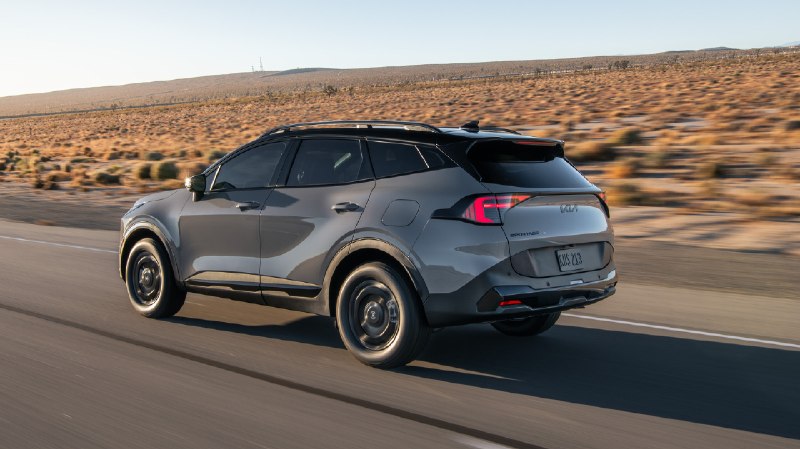 Новый RAV4 2026 — бестселлер: гибрид, полный привод, всё как положено. Но если к