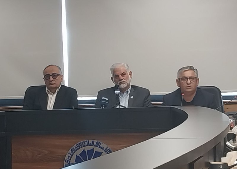 گیلانستان: ⬅️ در نشست خبری اتاق بازرگانی گیلان مطرح شد؛💢 سامان نظری: میان اعضای هیئت‌رئیسه همدلی خوبی وجود دارد/ در سفر رئیس‌جمهور 