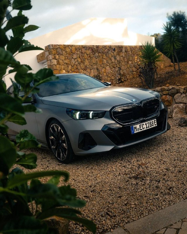 BMW i5 G60 M60 xDrive Sedan